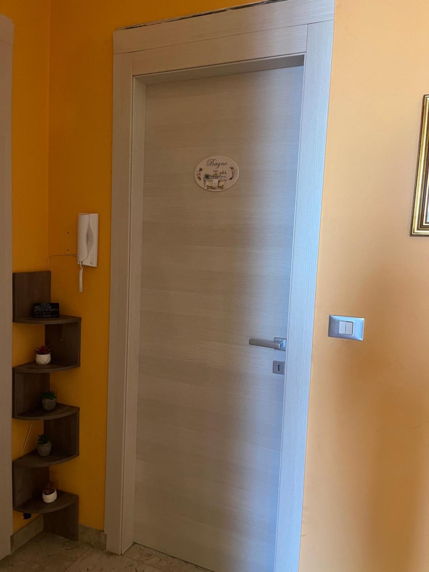 Boutique Affittacamere Attico In Centro Cuneo Exterior foto